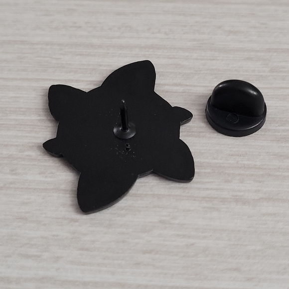 Koi Fish Yin & Yang Enamel Pin - Picture 5 of 10